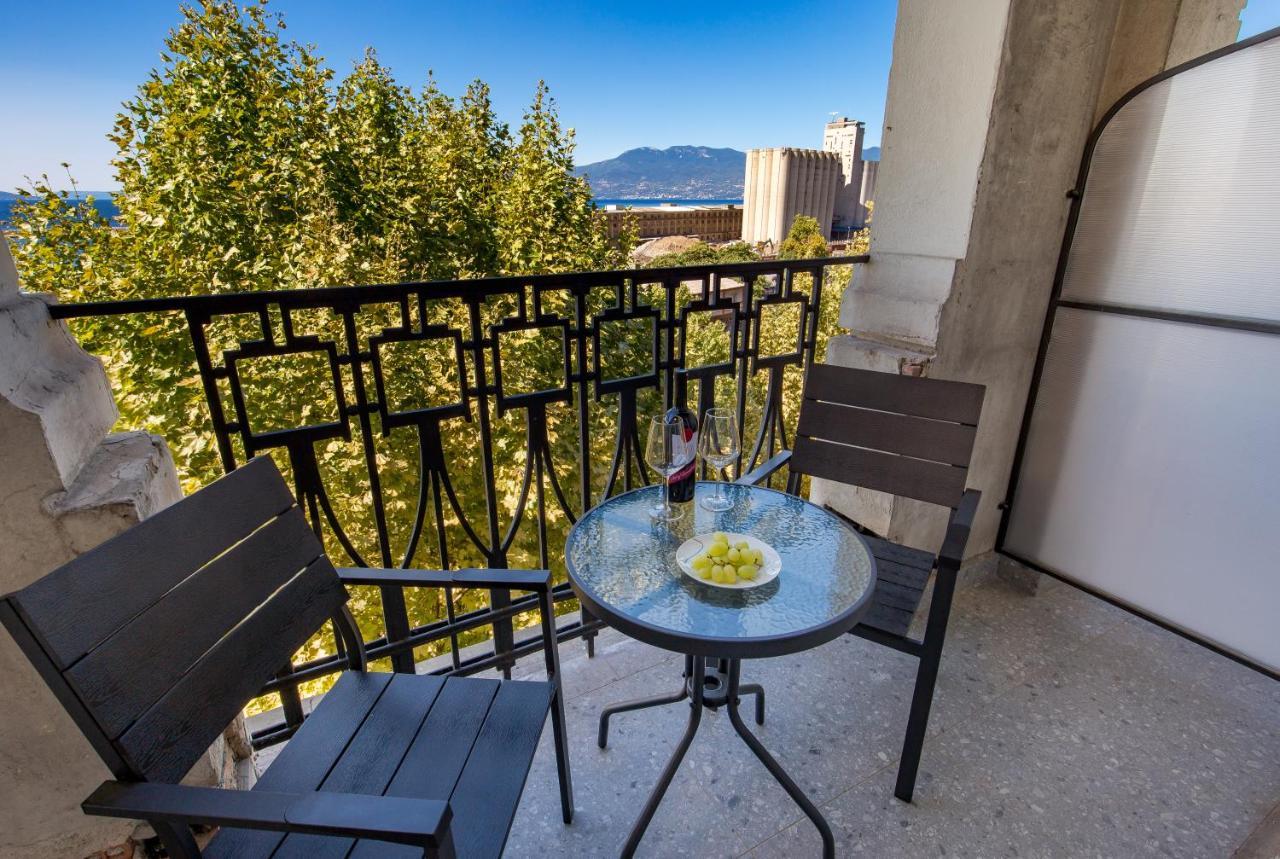 Apartments Bristol 2 Rijeka Ngoại thất bức ảnh