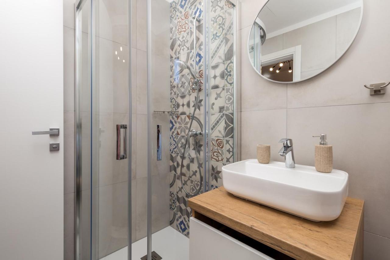 Apartments Bristol 2 Rijeka Ngoại thất bức ảnh